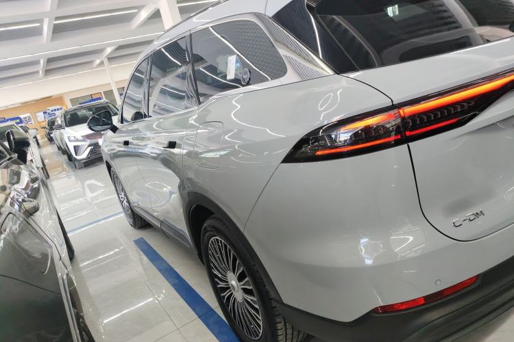 Used Chery Fengyun T9 2024 120 Long-Range Flagship Version 7 Seats Ternary Lithium