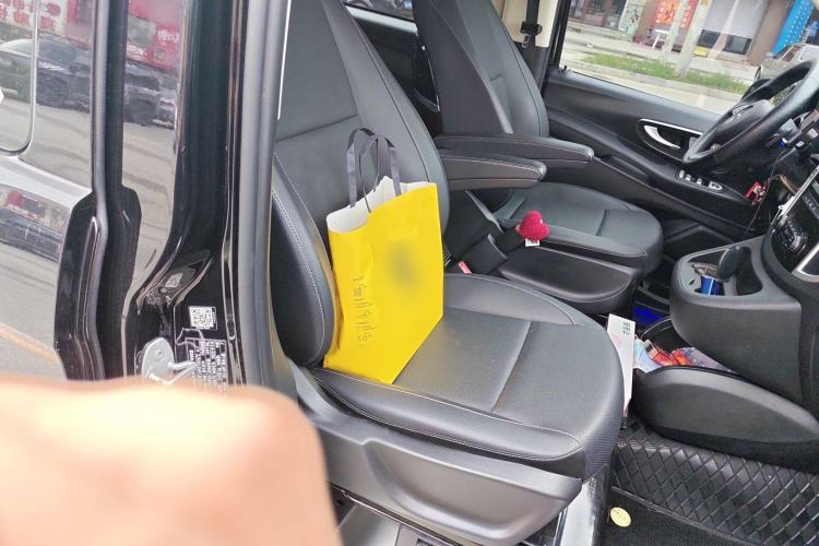 Used Mercedes-Benz Vito 2021 2.0T Elite Version 7 Seats
