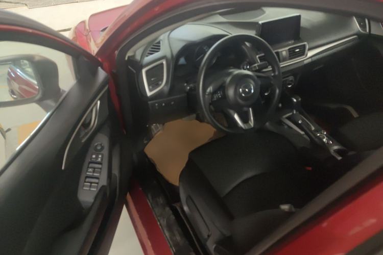 Used Mazda Mazda 3 Axela 2017 Sedan 1.5L Automatic Comfort Model China VI Standard
