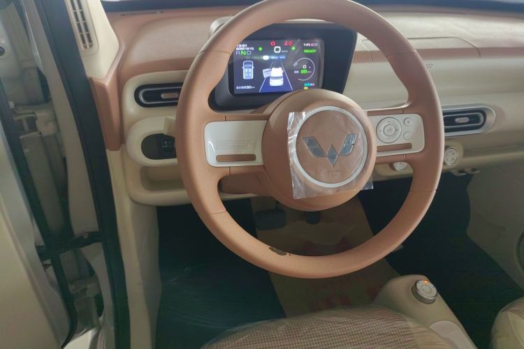 Used Wuling Hongguang MINIEV 2024 3rd Generation 215km Youth Edition
