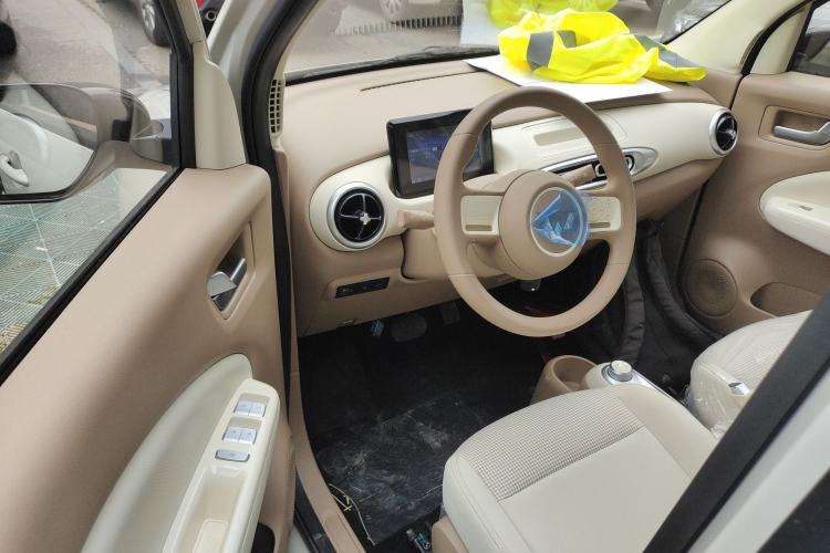 Used Wuling Hongguang MINIEV 2025 Four-Door Version Advanced Edition
