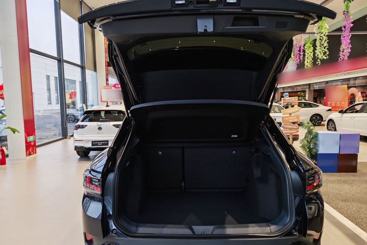 Used Volkswagen ID.4 CROZZ 
