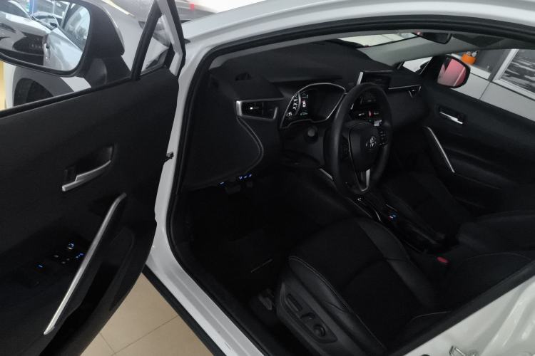 Used Toyota FRONTLANDER 2022 2.0L CVT Luxury PLUS Edition
