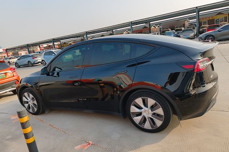 Used Tesla Model Y 2022 Rear-Wheel-Drive Version
