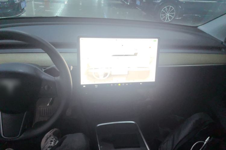 Used Tesla Model Y 2023 Long-Range All-Wheel-Drive Version
