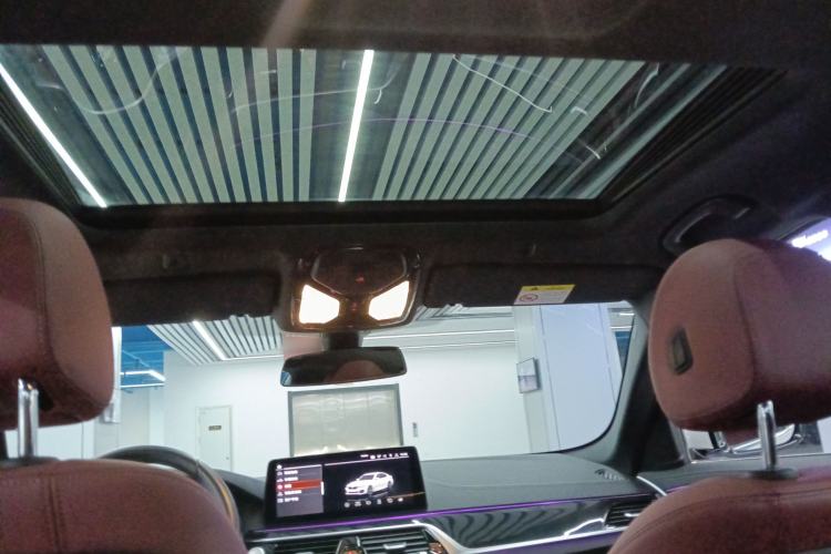 Used BMW 5 Series 2022 Second Facelift 525Li M Sport Package