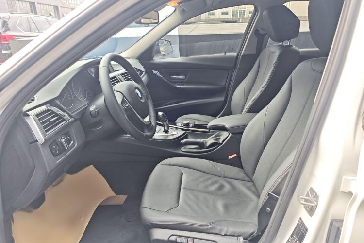 TDK.VehicleDetails.img