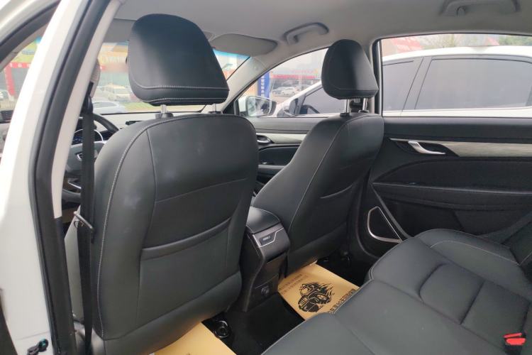 Used Geely Auto Emgrand 2019 Leading Edition 1.5L Manual Luxury Model China VI Standard
