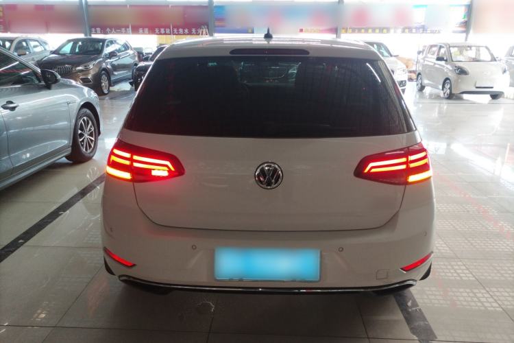 Used Volkswagen Golf 2020 Zhiai Edition 200TSI DSG Comfortable & Ambitious Version
