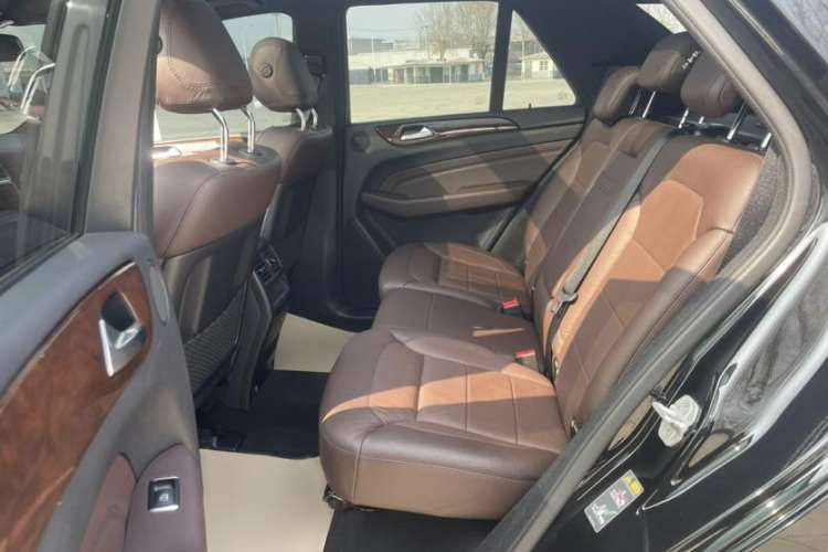 Used Mercedes-Benz M-Class 2014 ML 400 4MATIC Luxury Model