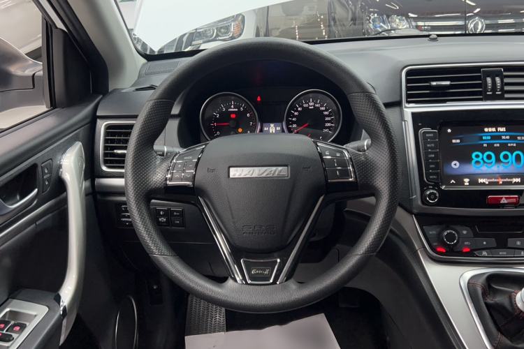 Used Haval M6 2019 1.5T Manual Two-Wheel Drive Urban Version China VI Standard
