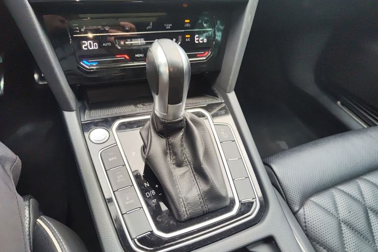 Used Volkswagen Magotan GTE Plug-in Hybrid 2020 GTE Prestige Model
