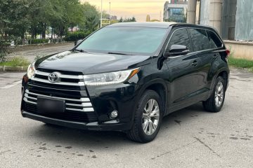 Used Toyota Highlander 2018 2.0T Two-Wheel Drive Elite Version 5 Seats China VI Standard