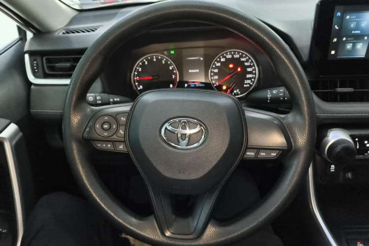 Used Toyota Wildlander 2023 2.0L CVT Two-Wheel Drive Leading Edition
