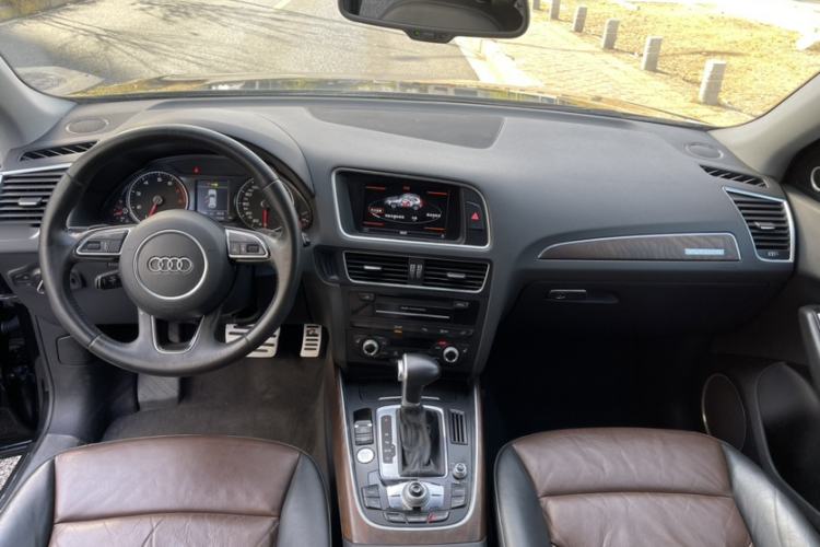 Used Audi Q5 2016 40 TFSI Comfort Model
