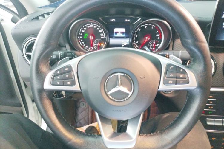 Used Mercedes-Benz GLA 2019 GLA 200 Fashion Model