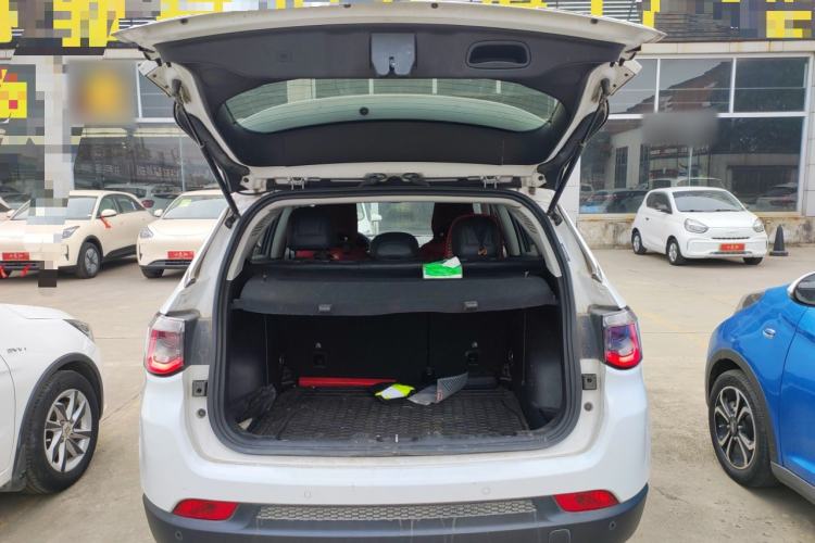 Used  Compass 2017 200T Automatic Family Edition