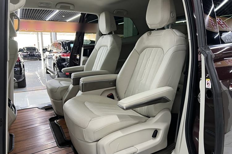 Used Volkswagen Viloran 2020 330TSI Luxury Edition