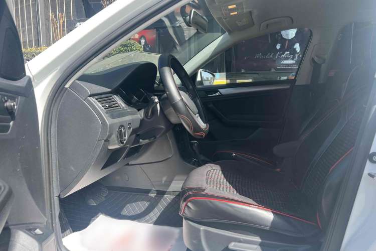 Used Volkswagen Bora 2019 Facelift Bora·Legend 1.5L Automatic Fashion Edition China VI Standard
