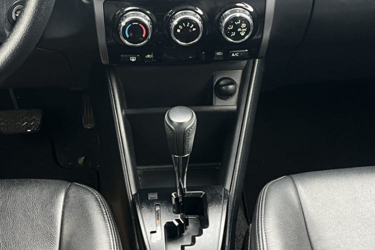 Used Toyota YARiS L 2019 1.5E CVT Dynamic Edition China VI compliant
