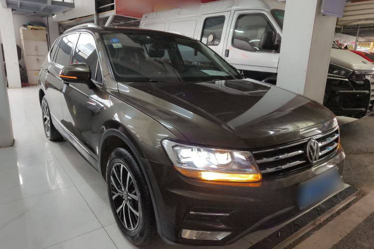 Used Volkswagen Tiguan L 2018 Facelift 330TSI Automatic Two-Wheel Drive Luxury Edition
