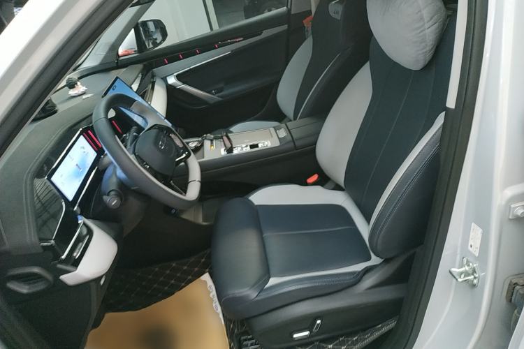 Used Geely Auto FX11 2024 1.5TD DCT Prestige Edition
