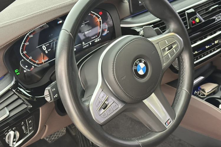 Used BMW 5 Series 2023 530Li Leading Model M Sport Package
