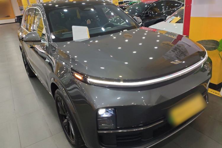 Used Li Auto L8 2023 Pro Model
