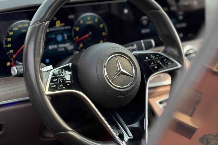 Used Mercedes-Benz E-Class 2021 Restyled E 300 L Luxury Edition
