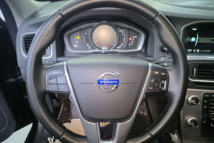 Used Volvo S60 2016 S60L T4 Zhiyuan Edition
