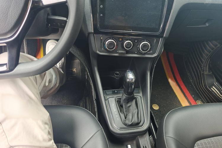 Used Volkswagen Santana 2019 1.5L Automatic Comfort Edition China VI Standard
