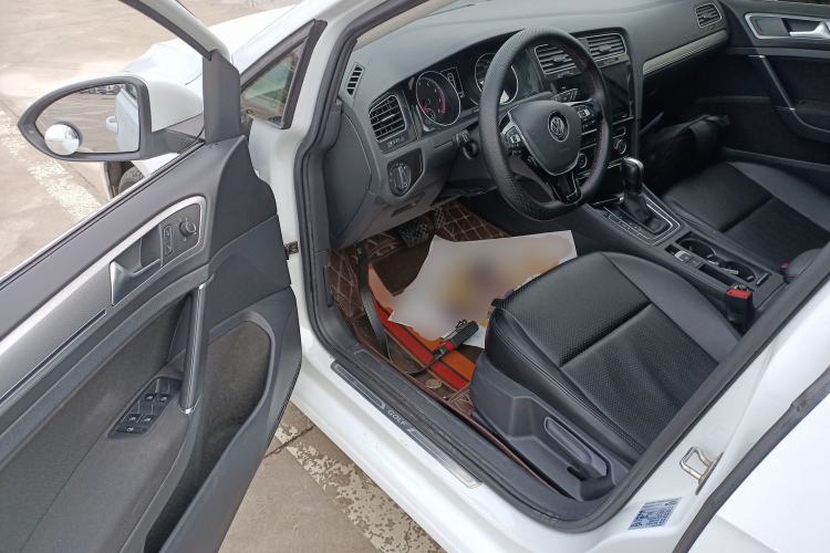 Used Volkswagen Golf 2020 200TSI DSG Comfortable and Ambitious Edition
