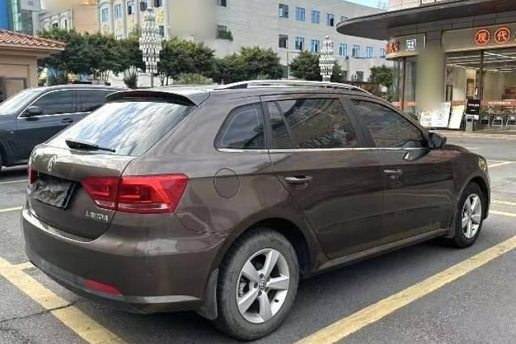 Used Volkswagen Gran Lavida 2013 1.6L Automatic Fashion Model