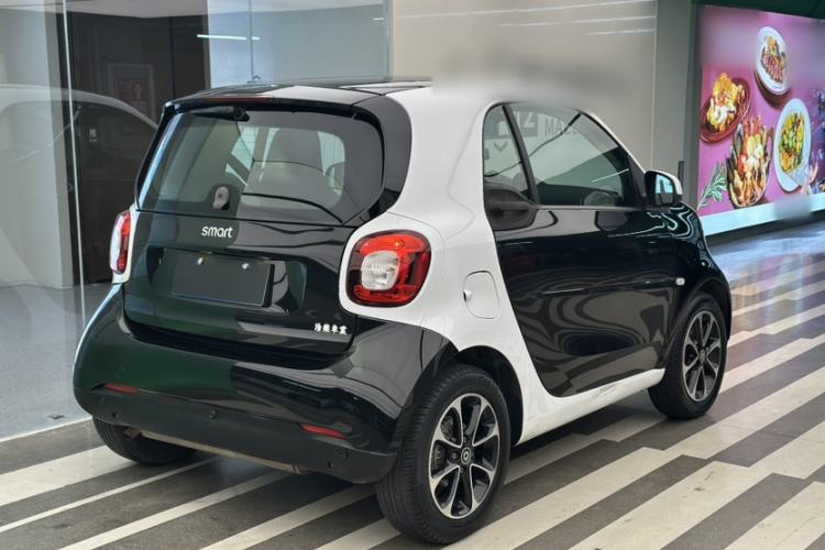 Used  fortwo 2015 1.0L 52 kW Hardtop Passion Edition
