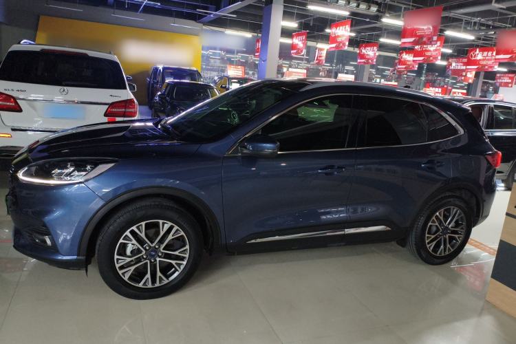 Used Ford Escape 2020 EcoBoost 245 Four-Wheel Drive Titanium Edition
