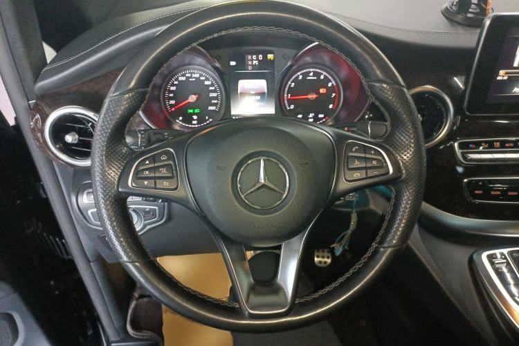 Used Mercedes-Benz V-Class 2018 V 260 Prestige Edition China VI
