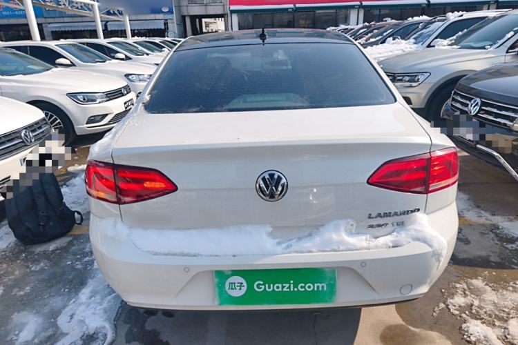 Used Volkswagen Lamando 2015 230TSI DSG Fashion Edition
