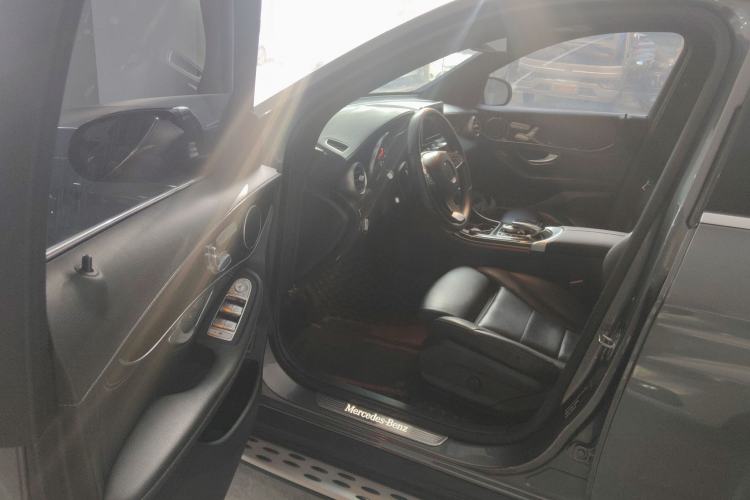 Used Mercedes-Benz GLC 2019 GLC 260 L 4MATIC Dynamic Model
