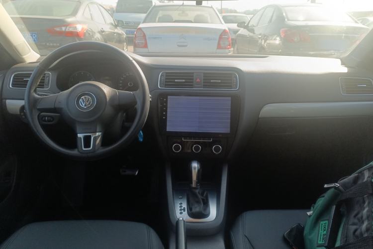 Used Volkswagen Sagitar 2014 Revised Version 1.6L Automatic Leading Edition
