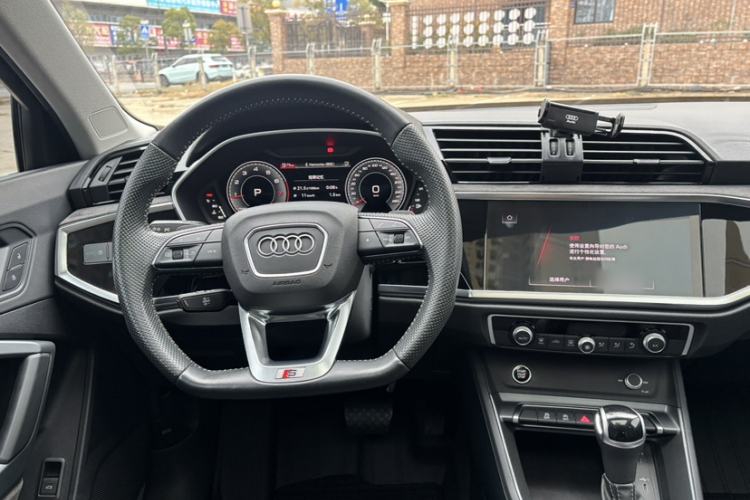 Used Audi Q3 Sportback 2022 40 TFSI Fashion Model
