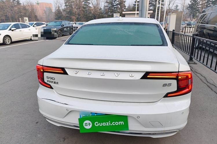Used Volvo S90 2025 B5 Zhiyi Luxury Edition
