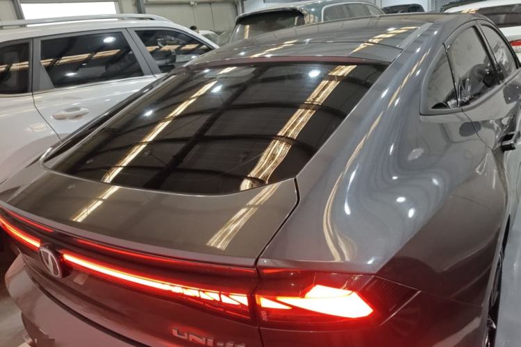 Used Changan UNI-V 2022 1.5T Prestige Version
