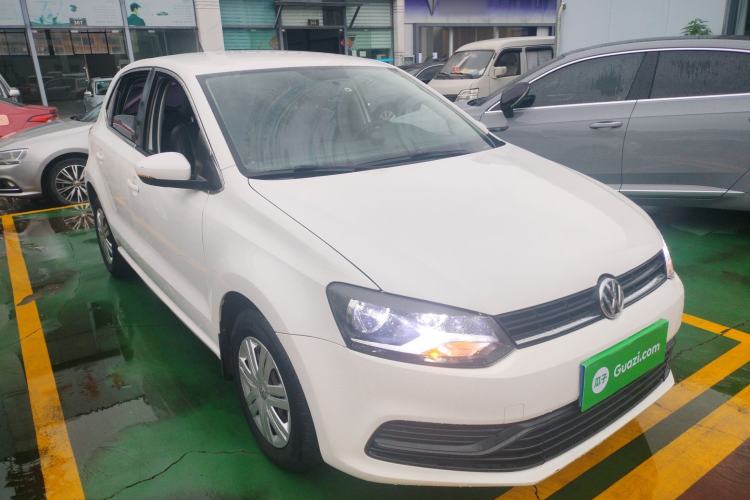 Used Volkswagen Polo 2016 1.4L Manual Fashion Model
