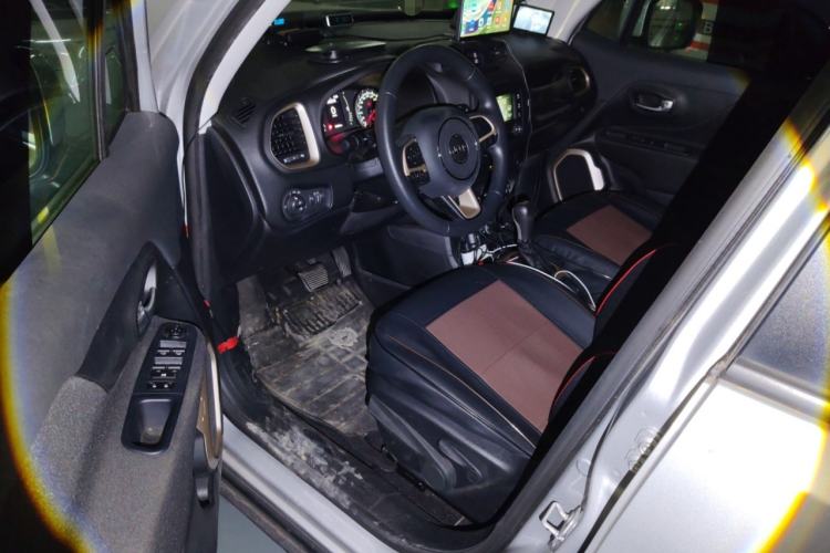 Used  Renegade 2016 1.4T Automatic Jingneng Edition
