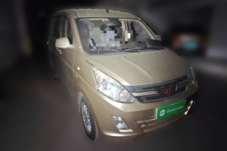 Used Wuling Rongguang V 2016 1.5L Standard Version
