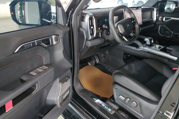 Used JETOUR Traveler 2023 2.0T All-Wheel Drive CrossPRO+
