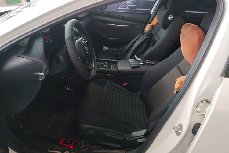 Used Mazda Mazda 3 Axela 2022 2.0L Automatic Zhiqing Edition
