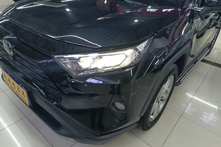 Used Toyota RAV4 2020 2.0L CVT 4x4 Trend Edition
