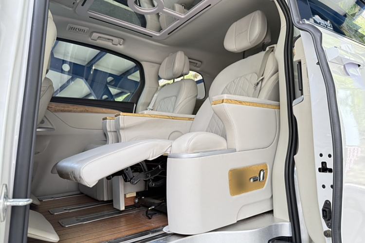 Used Buick GL8 2018 ES 28T Comfort Model China VI Standard
