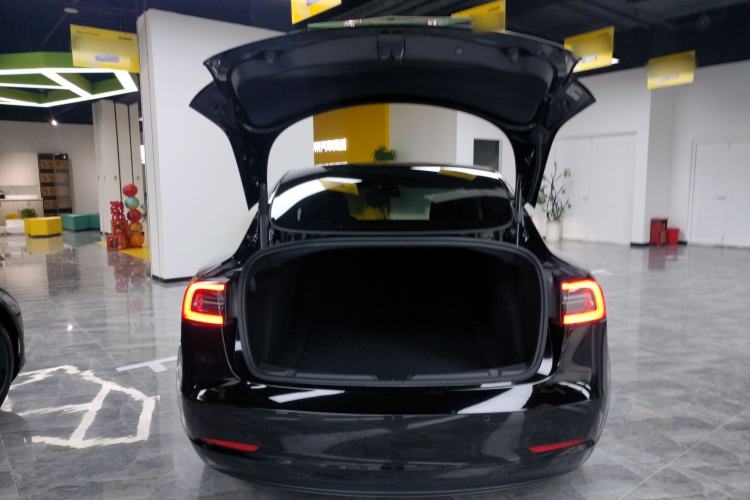 Used Tesla Model 3 2022 Rear-Wheel-Drive Version
